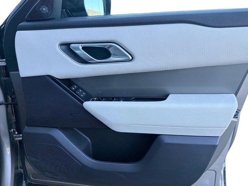 2022 (22) LAND ROVER RANGE ROVER VELAR 2.0 D200 S 5dr Auto 5359907