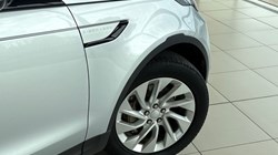 2021 (21) LAND ROVER DISCOVERY 3.0 D250 S 5dr Auto 5372848