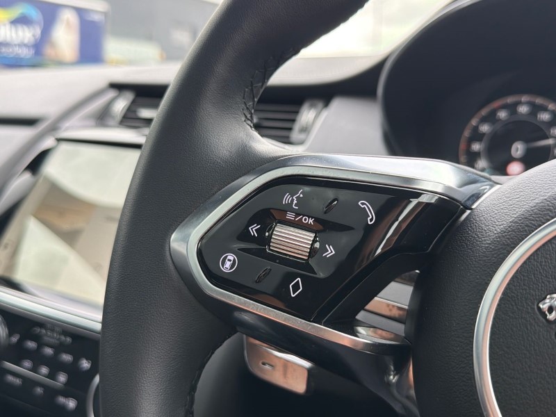2024 (74) JAGUAR E-PACE 2.0 D200 R-Dynamic SE Black 5dr Auto 5375741