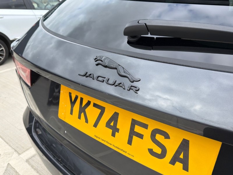 2024 (74) JAGUAR E-PACE 2.0 D200 R-Dynamic SE Black 5dr Auto 5375758