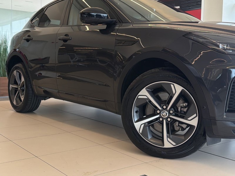2024 (74) JAGUAR E-PACE 2.0 D200 R-Dynamic SE Black 5dr Auto 5375756
