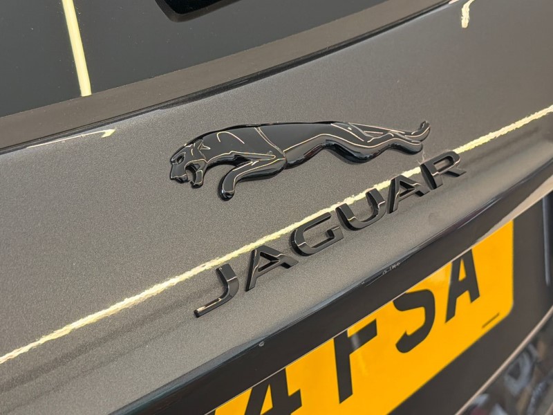 2024 (74) JAGUAR E-PACE 2.0 D200 R-Dynamic SE Black 5dr Auto 5375757