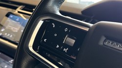 2022 (22) LAND ROVER RANGE ROVER VELAR 2.0 D200 R-Dynamic SE 5dr Auto 5365951