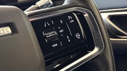 2022 (22) LAND ROVER RANGE ROVER VELAR 2.0 D200 R-Dynamic SE 5dr Auto 5365952