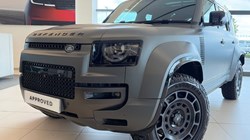 2025 (25) LAND ROVER DEFENDER 4.4 P635 Octa Edition One 110 5dr Auto 5373291