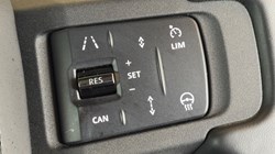 2025 (25) LAND ROVER DEFENDER 4.4 P635 Octa Edition One 110 5dr Auto 5373261