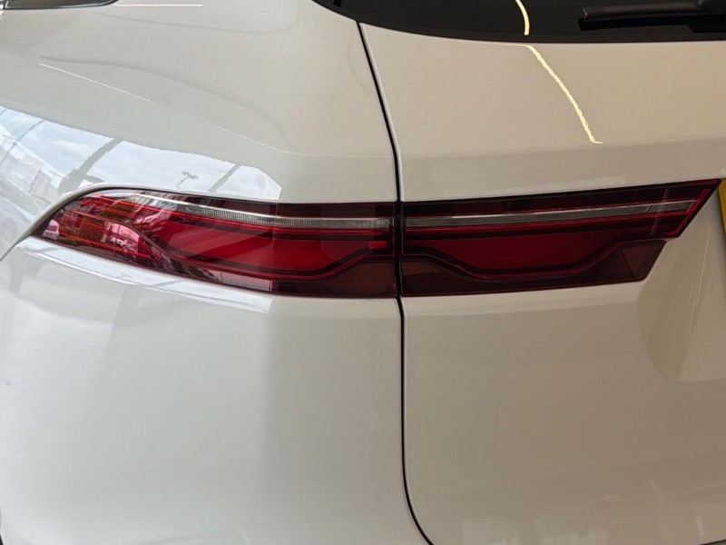 2024 (73) JAGUAR F-PACE 2.0 D200 R-Dynamic HSE Black 5dr Auto AWD 5393187