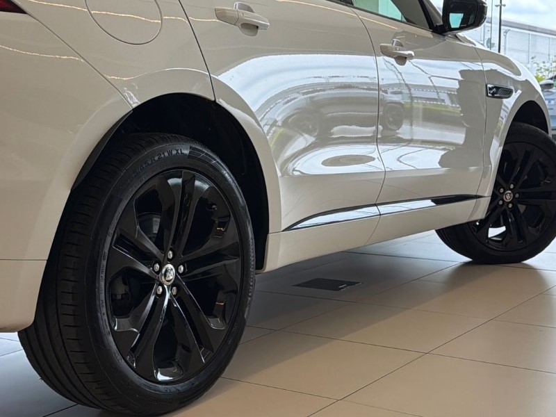 2024 (73) JAGUAR F-PACE 2.0 D200 R-Dynamic HSE Black 5dr Auto AWD 5393215