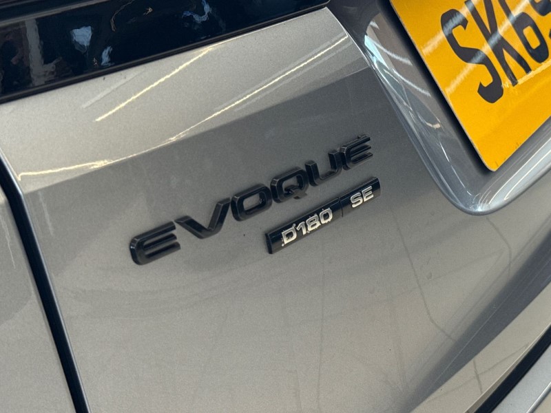 2019 (69) LAND ROVER RANGE ROVER EVOQUE 2.0 D180 R-Dynamic SE 5dr Auto 5353850