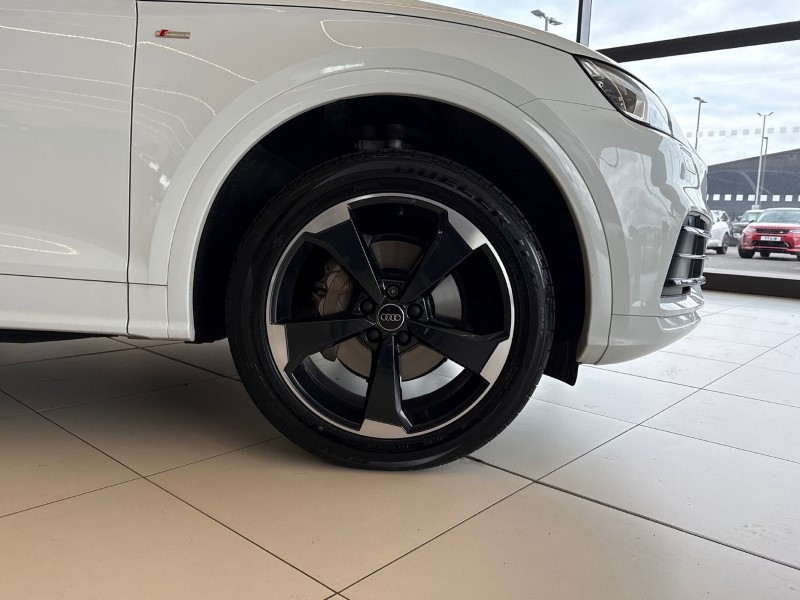2020 (20) AUDI Q5 40 TDI Quattro Edition 1 5dr S Tronic 5367497