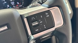 2023 (23) LAND ROVER DISCOVERY 3.0 D300 S 5dr Auto 5377232