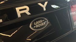 2023 (23) LAND ROVER DISCOVERY 3.0 D300 S 5dr Auto 5377248