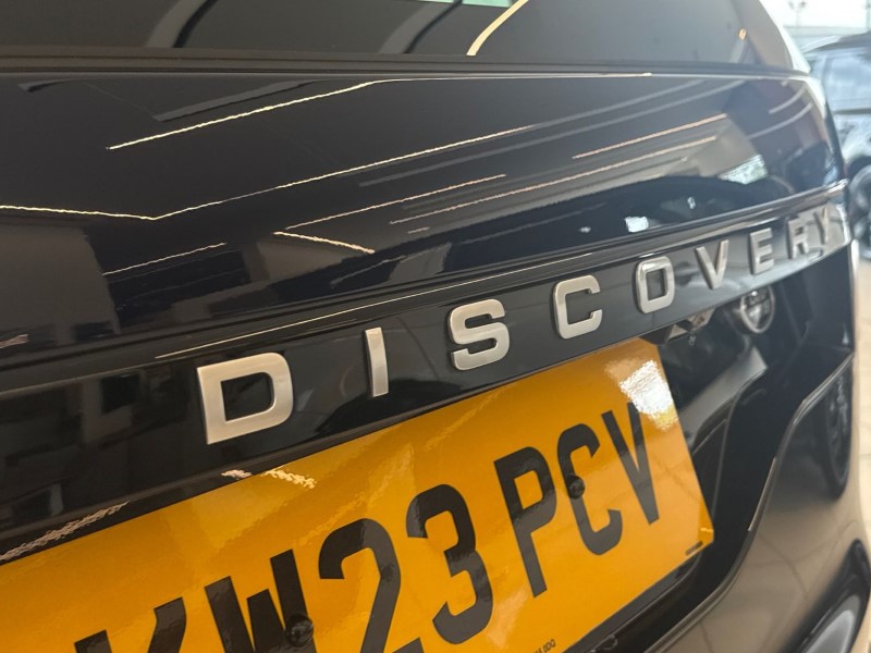 2023 (23) LAND ROVER DISCOVERY 3.0 D300 S 5dr Auto 5377247