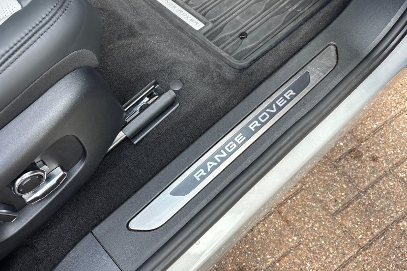 2024 (73) LAND ROVER RANGE ROVER EVOQUE 2.0 D200 Autobiography 5dr Auto 5562649