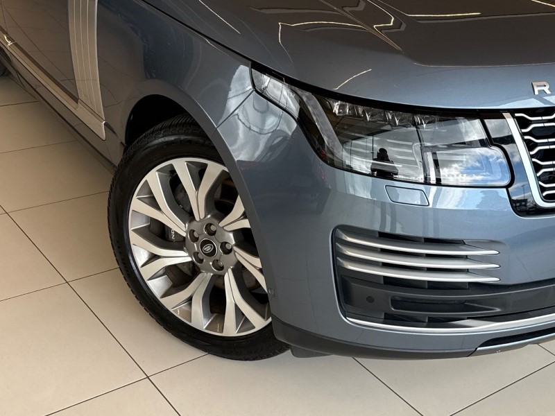 2021 (71) LAND ROVER RANGE ROVER 3.0 D350 Autobiography 4dr Auto 5385891