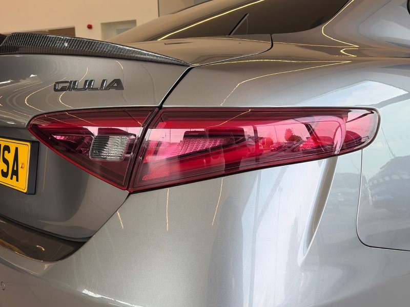 2019 (69) ALFA ROMEO GIULIA 2.0 TB Nero Edizione 4dr Auto 5382877
