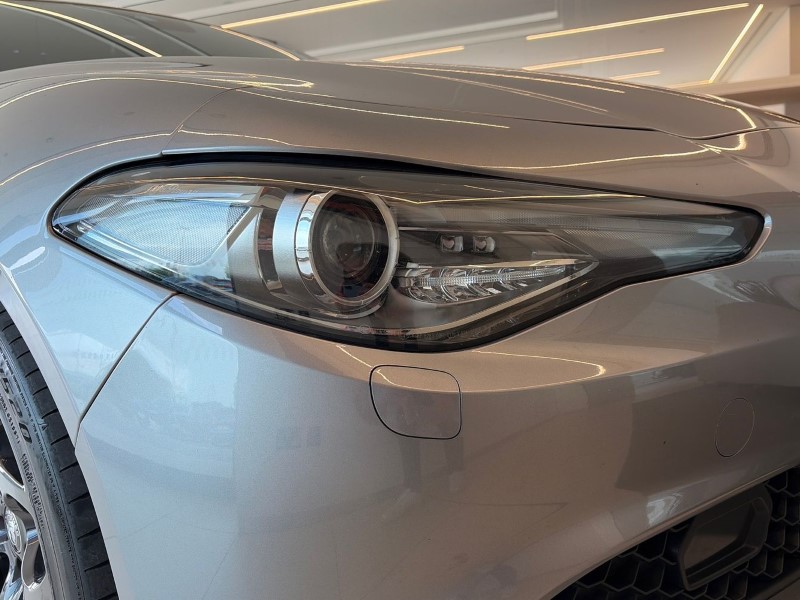 2019 (69) ALFA ROMEO GIULIA 2.0 TB Nero Edizione 4dr Auto 5382854