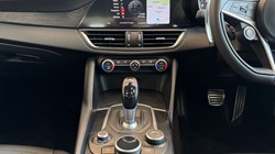 2019 (69) ALFA ROMEO GIULIA 2.0 TB Nero Edizione 4dr Auto 5382851