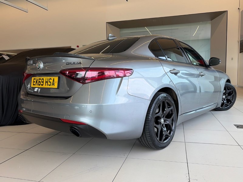 2019 (69) ALFA ROMEO GIULIA 2.0 TB Nero Edizione 4dr Auto 5382885