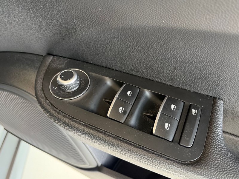 2019 (69) ALFA ROMEO GIULIA 2.0 TB Nero Edizione 4dr Auto 5382859