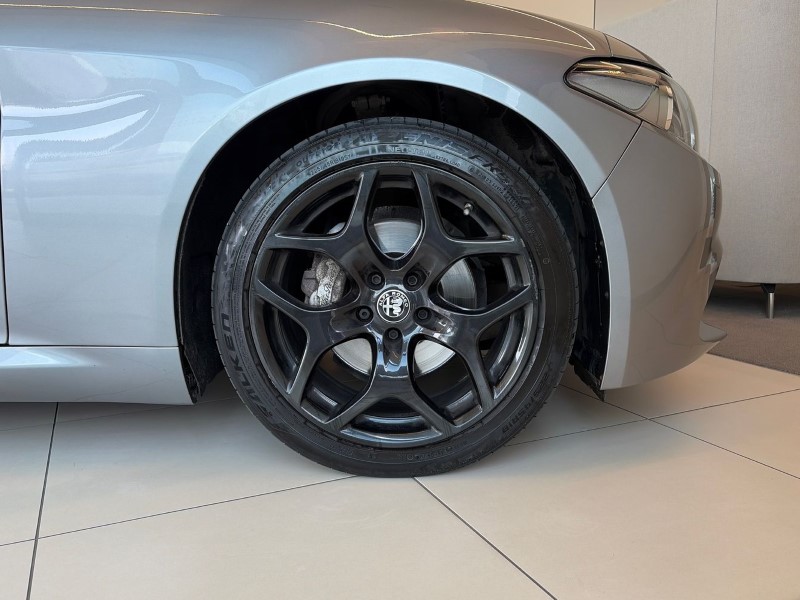 2019 (69) ALFA ROMEO GIULIA 2.0 TB Nero Edizione 4dr Auto 5382845