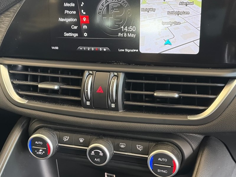 2019 (69) ALFA ROMEO GIULIA 2.0 TB Nero Edizione 4dr Auto 5382869