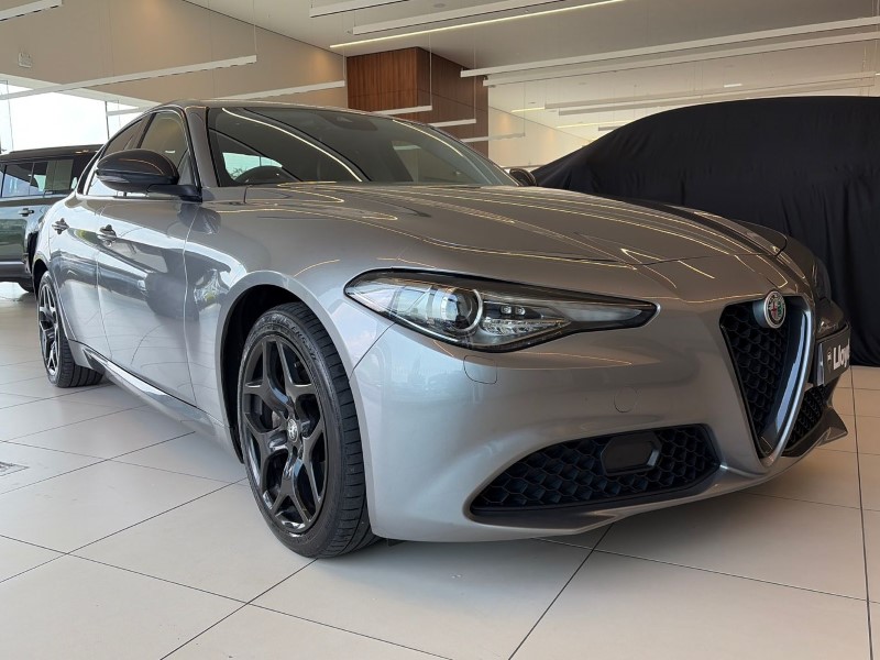 2019 (69) ALFA ROMEO GIULIA 2.0 TB Nero Edizione 4dr Auto 5382884