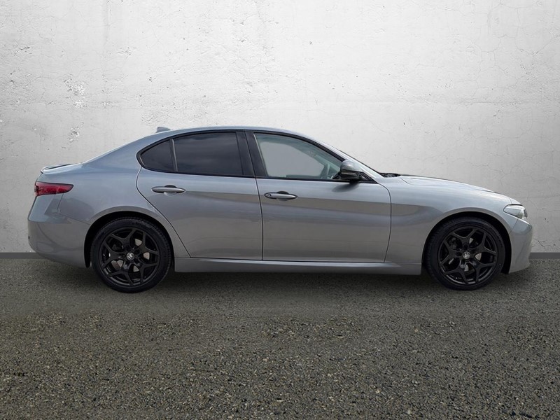 2019 (69) ALFA ROMEO GIULIA 2.0 TB Nero Edizione 4dr Auto 5382842