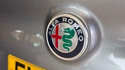 2019 (69) ALFA ROMEO GIULIA 2.0 TB Nero Edizione 4dr Auto 5382875
