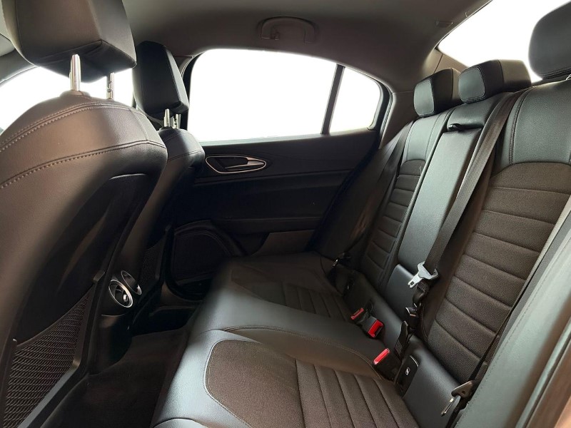 2019 (69) ALFA ROMEO GIULIA 2.0 TB Nero Edizione 4dr Auto 5382841