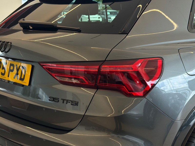 2025 (25) AUDI Q3 35 TFSI Black Edition 5dr S Tronic [20" Alloy] 5401537
