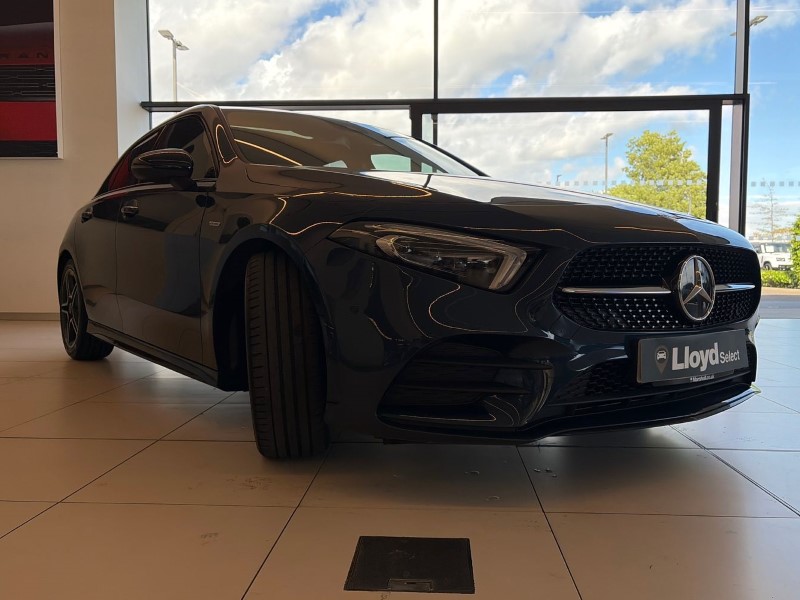 2022 (22) MERCEDES-BENZ A CLASS A35 4Matic Executive Edition 5dr Auto 5397193