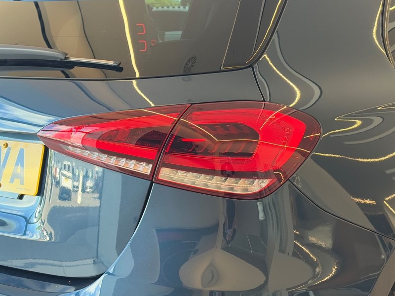 2022 (22) MERCEDES-BENZ A CLASS A35 4Matic Executive Edition 5dr Auto 5397187