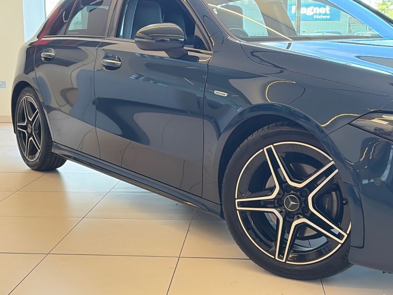2022 (22) MERCEDES-BENZ A CLASS A35 4Matic Executive Edition 5dr Auto 5397184