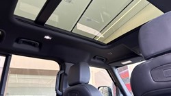 2021 (21) LAND ROVER DEFENDER 3.0 D250 X-Dynamic SE 110 5dr Auto 5448544
