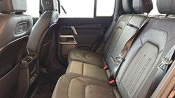 2021 (21) LAND ROVER DEFENDER 3.0 D250 X-Dynamic SE 110 5dr Auto 5448527
