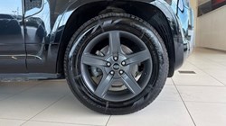 2021 (21) LAND ROVER DEFENDER 3.0 D250 X-Dynamic SE 110 5dr Auto 5448531