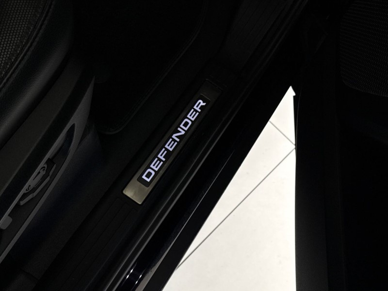2021 (21) LAND ROVER DEFENDER 3.0 D250 X-Dynamic SE 110 5dr Auto 5448561
