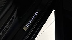 2021 (21) LAND ROVER DEFENDER 3.0 D250 X-Dynamic SE 110 5dr Auto 5448561
