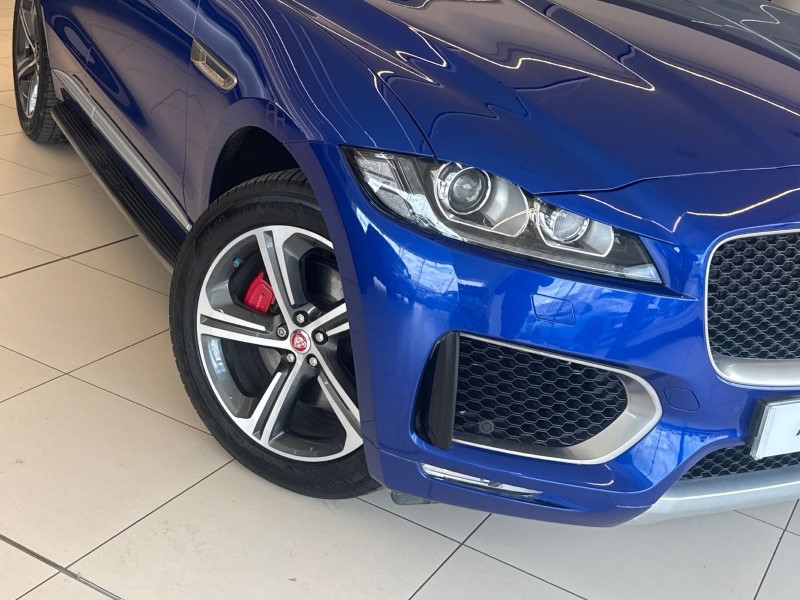 2018 (68) JAGUAR F-PACE 3.0d V6 S 5dr Auto AWD 5415694