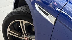 2018 (68) JAGUAR F-PACE 3.0d V6 S 5dr Auto AWD 5415674