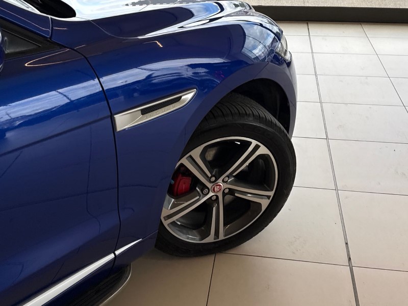 2018 (68) JAGUAR F-PACE 3.0d V6 S 5dr Auto AWD 5415701