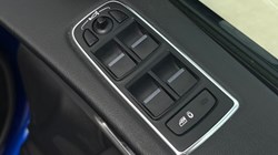 2018 (68) JAGUAR F-PACE 3.0d V6 S 5dr Auto AWD 5415677