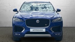 2018 (68) JAGUAR F-PACE 3.0d V6 S 5dr Auto AWD 5415661