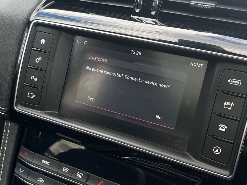 2018 (68) JAGUAR F-PACE 3.0d V6 S 5dr Auto AWD 5415685