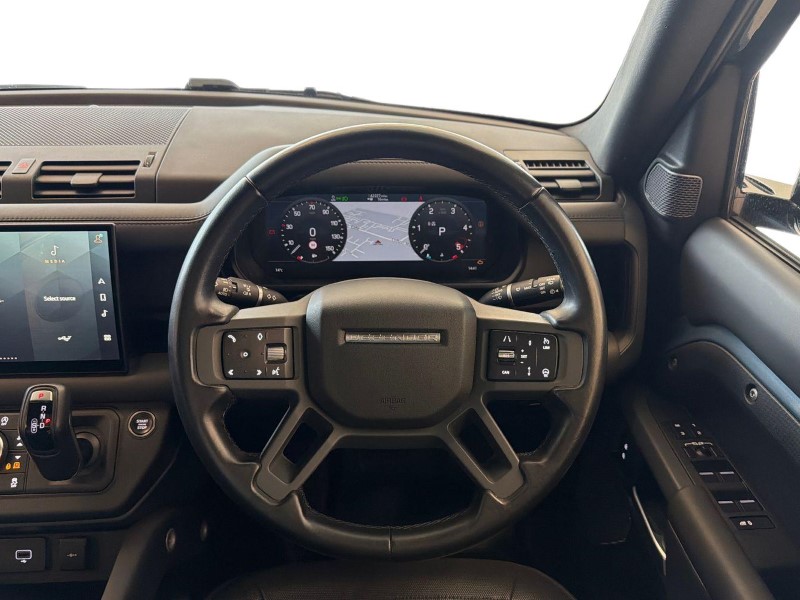 2023 (23) LAND ROVER DEFENDER 3.0 D300 X-Dynamic HSE 110 5dr Auto 5418906