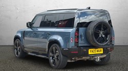 2023 (23) LAND ROVER DEFENDER 3.0 D300 X-Dynamic HSE 110 5dr Auto 5418893