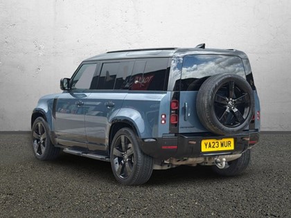 2023 (23) LAND ROVER DEFENDER 3.0 D300 X-Dynamic HSE 110 5dr Auto