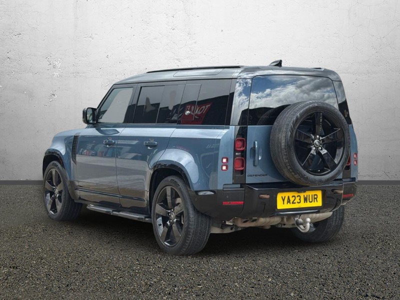 2023 (23) LAND ROVER DEFENDER 3.0 D300 X-Dynamic HSE 110 5dr Auto