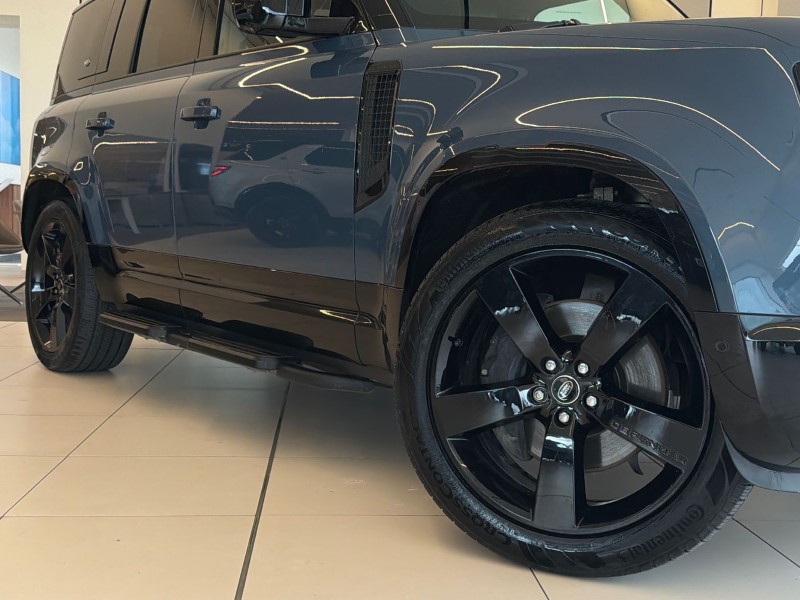 2023 (23) LAND ROVER DEFENDER 3.0 D300 X-Dynamic HSE 110 5dr Auto 5418934